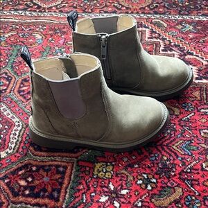 UGG Kids Chelsea Boots with Side Zipper